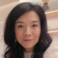 CHANEL Employee Lim's profile photo