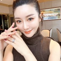 ipo Employee 黄馨颖's profile photo