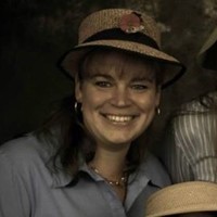 United Hardware Employee Lori Pearson's profile photo