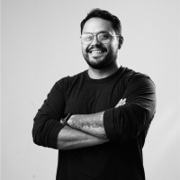 Alejandro Chacón Email