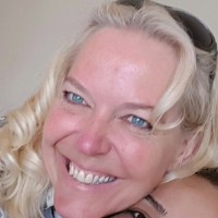 Vicky Davis Email & Phone Number