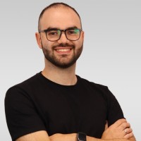 Cássio MacHado Email