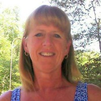 Art Display Company Employee Robin Gustafson's profile photo