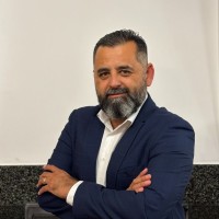 Ernesto Flores Email & Phone Number