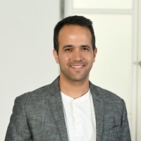 Erez Lahav Email
