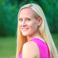 Carrie Davis Email & Phone Number