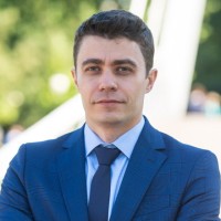 Global Cloud Team Employee Vitaliy Galkin's profile photo