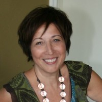Western Alliance Bancorp Employee Julie Raymond's profile photo