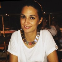 Juliana Dias Email