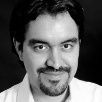 Oracle Employee Cesar Moya's profile photo