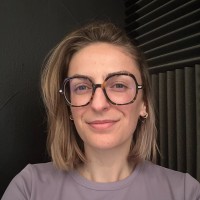 Pauline Caron Email