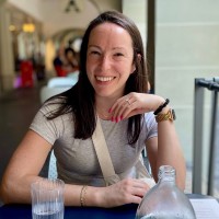 Skylight Employee Julie Weiss's profile photo