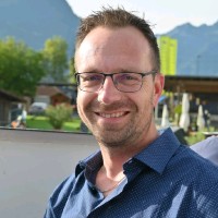Adrian Vonlanthen Email