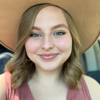 Ellie Claxton Email