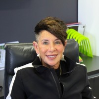 Andi Diamond Email & Phone Number