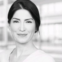 Juliane Hausmann Email