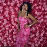 Glow Holt Email & Phone Number