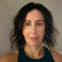 Lisa Hoult Email