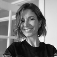 Aline Magalhães Email