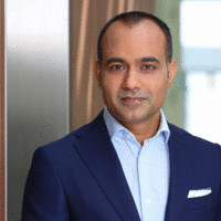 Accurate Search Employee Roy Khan's profile photo