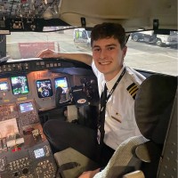 SkyWest Airlines Employee Daniel Sowa's profile photo