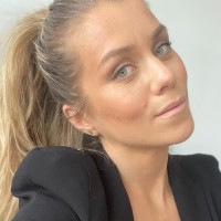 Michaela Šimová Email