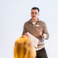Jonas Schumann Email