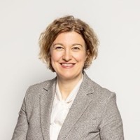 Lara Martiner Email & Phone Number