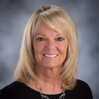 Woods Bros Realty Employee Jayne Debus's profile photo