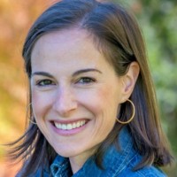 Fetch Employee Suzie Zager's profile photo