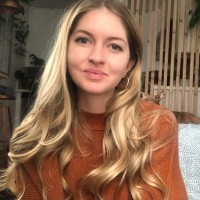 Company 3 Employee Holly Dunn's profile photo