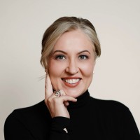 Schweiger Dermatology Group Employee Kate Woods's profile photo