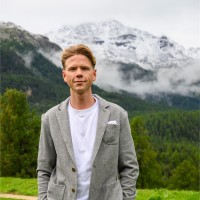 Simon Jost Email