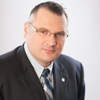 延锋国际汽车技术有限公司 Employee Rene Svitok's profile photo