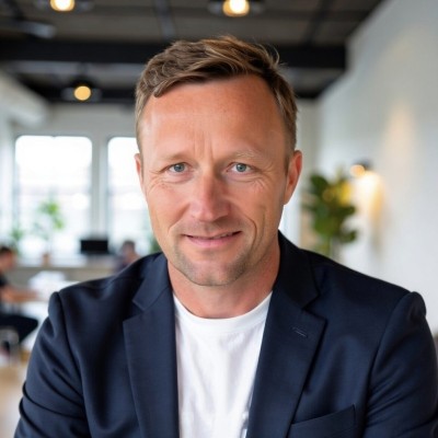 Maik Henkel Email & Phone Number