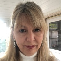 Elizabeth Cash Email