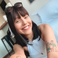 Larissa Cristina Email