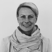 Eva Möller Email
