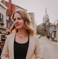 Sarah Tate Email & Phone Number