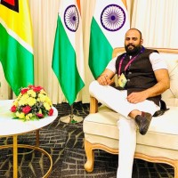 Vicky Saifi Email