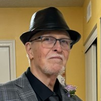 Writing Employee Edward Gossman's profile photo