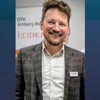 Simon Preis Email