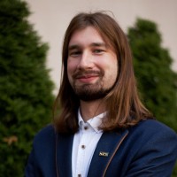 Krzysztof Kwaśniak Email