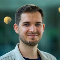 Roman Vakulchik Email