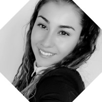 Rebecca Purple Employee Eva U.'s profile photo