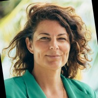 B. Analyzed Online Marketing Employee Britt Daemen's profile photo