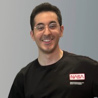 Elton Muñoz Email & Phone Number