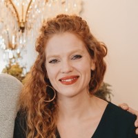 Emily Salter Email & Phone Number