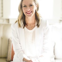 Author Employee Vanessa Reyner's profile photo