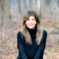 Curated-Chicago Employee Beth Rosen's profile photo